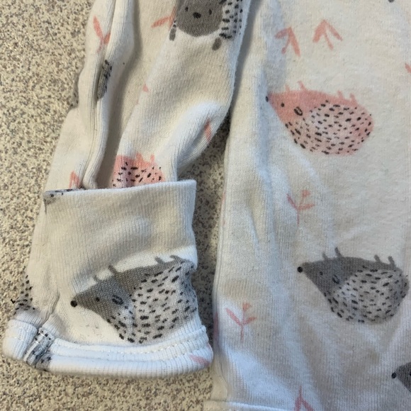 Newborn onesie - Picture 2 of 3